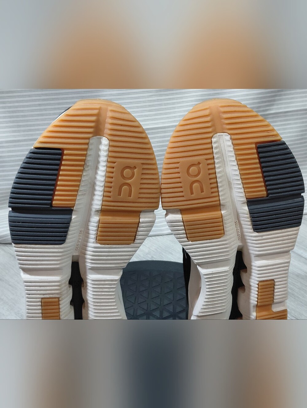 On Running Womens Cloudnova Form 2 Lifestyle Athletic Shoes Black Ivory SIZE 6 - Picture 12 of 14